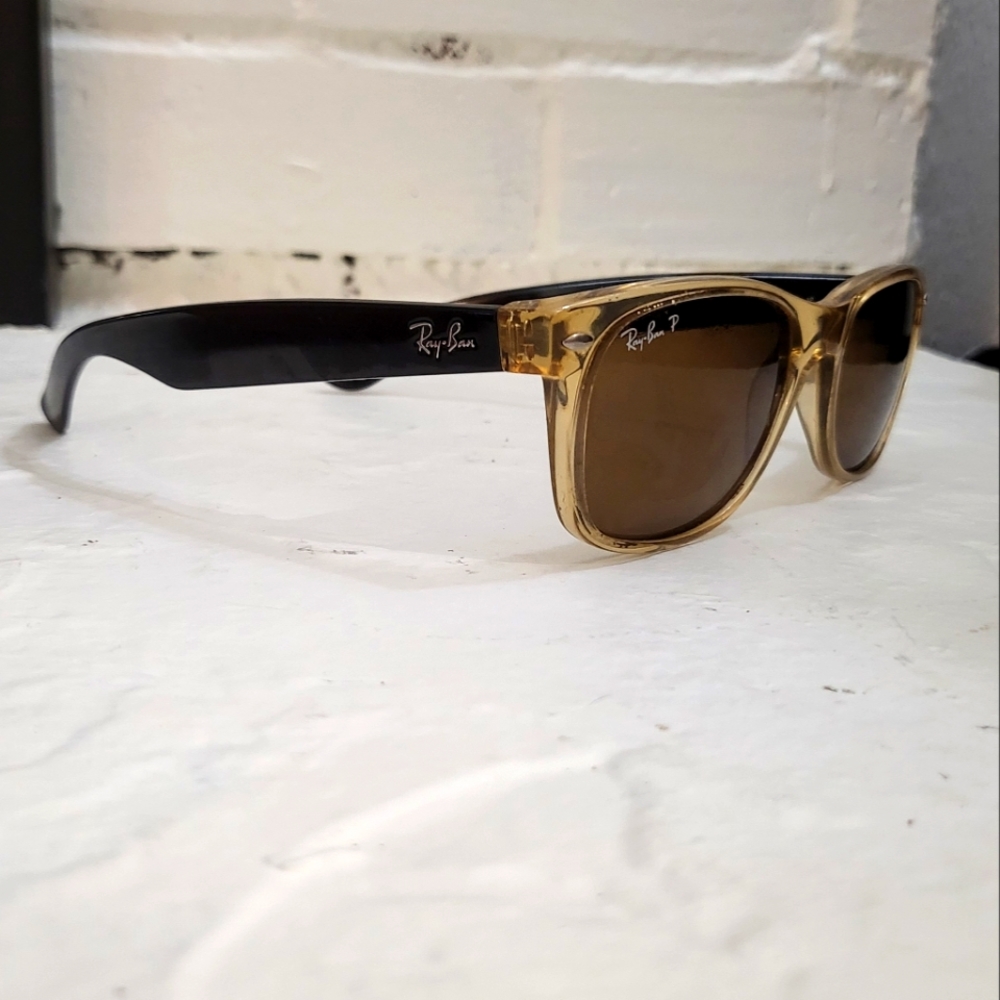 Polarized Ray-Ban Wayfarers